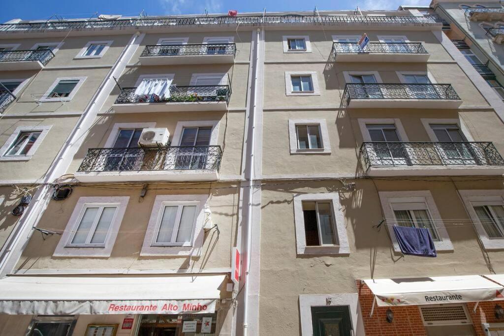 Santa Marta Cozy Apt W/ Ac Lizbona Zewnętrze zdjęcie